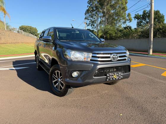 TOYOTA HILUX 2.7 SRV 4X2 CD 16V FLEX 4P AUTOMÁTICO TOYOTA HILUX 2.7 SRV 4X2 CD 16V FLEX 4P AUTOMÁTICO